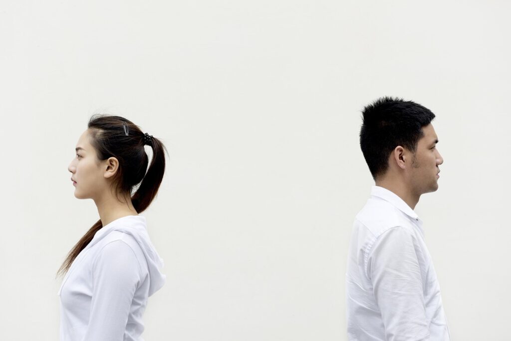 結婚後に残業なしで続けやすい仕事は何ですか？